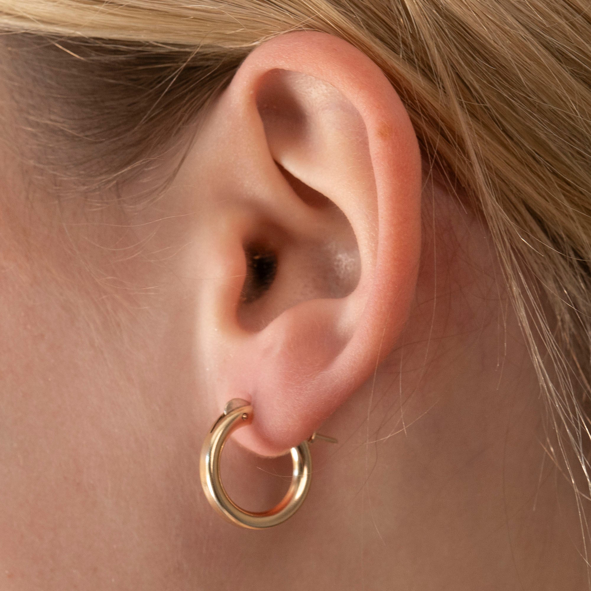 3mm thick deals hoop earrings