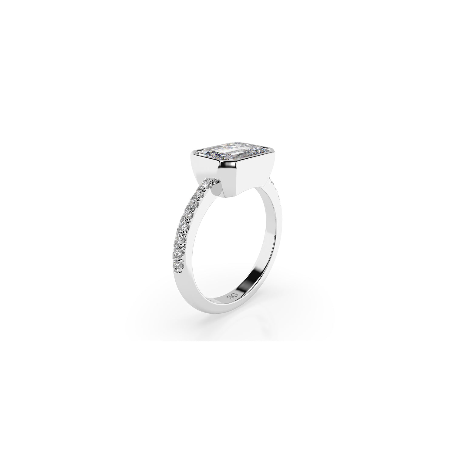 14k Elara Bezel Ring
