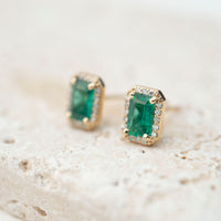 14k Emerald Halo Studs .16 CTW