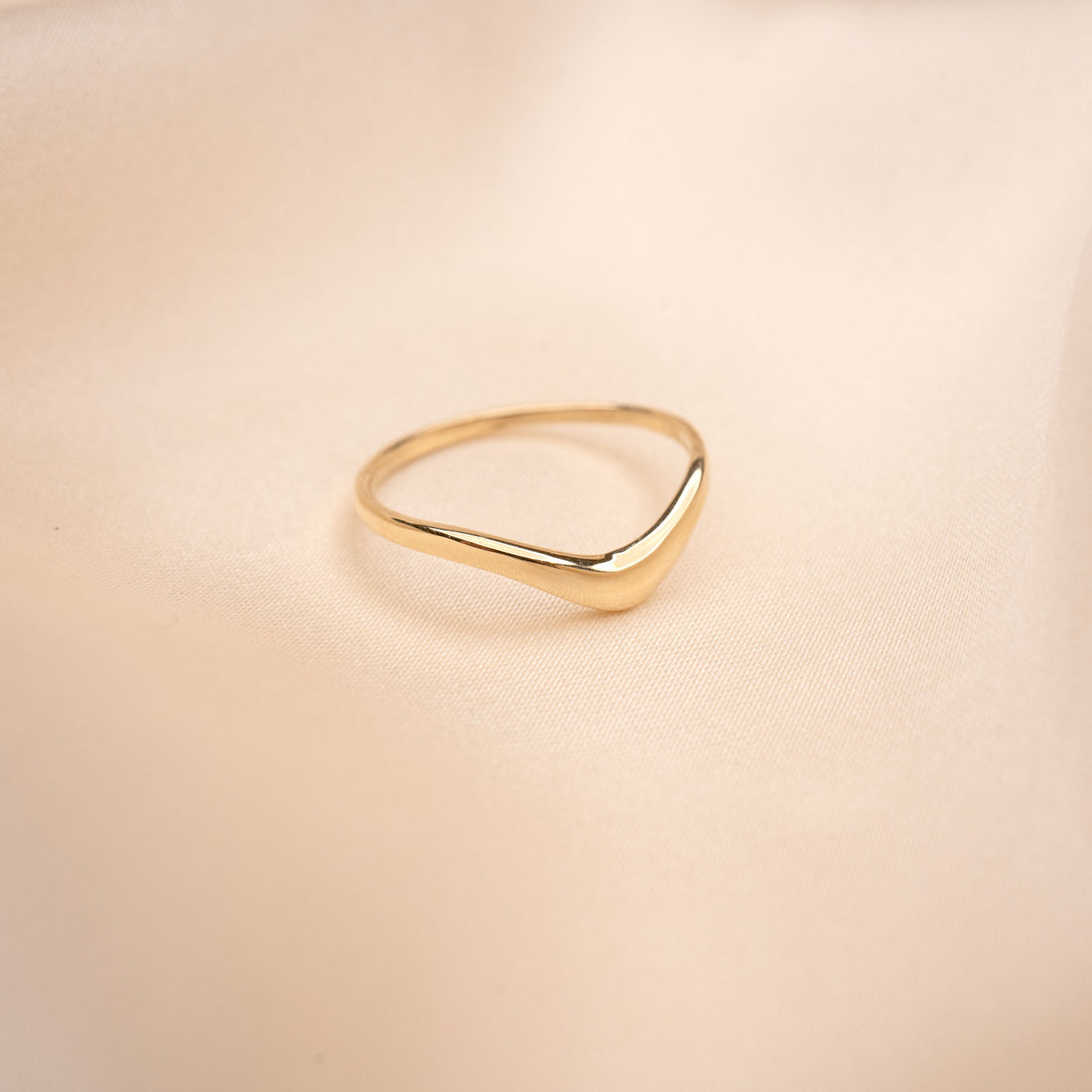 Artificial Zircon V Shape Rings, 925 Sterling Silver Rings, Engagement Rings,  Wedding Rings at Rs 1500/piece | जरकन की अंगूठी in Jaipur | ID: 24514636833