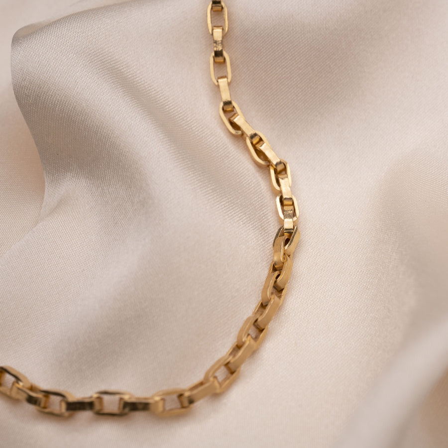 Gold Rollo Necklace