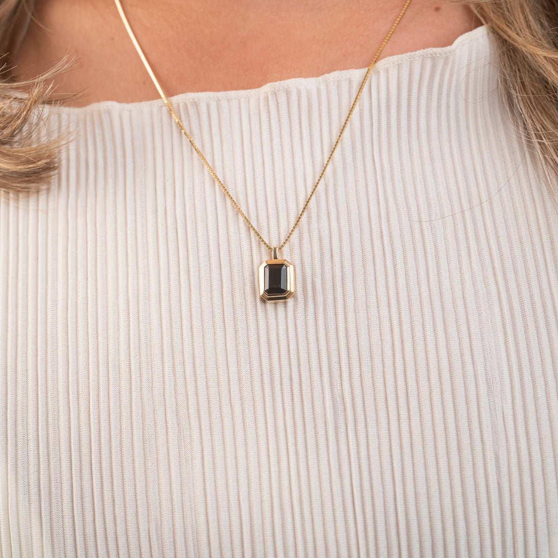 14k Black Onyx Tiered Bezel Necklace