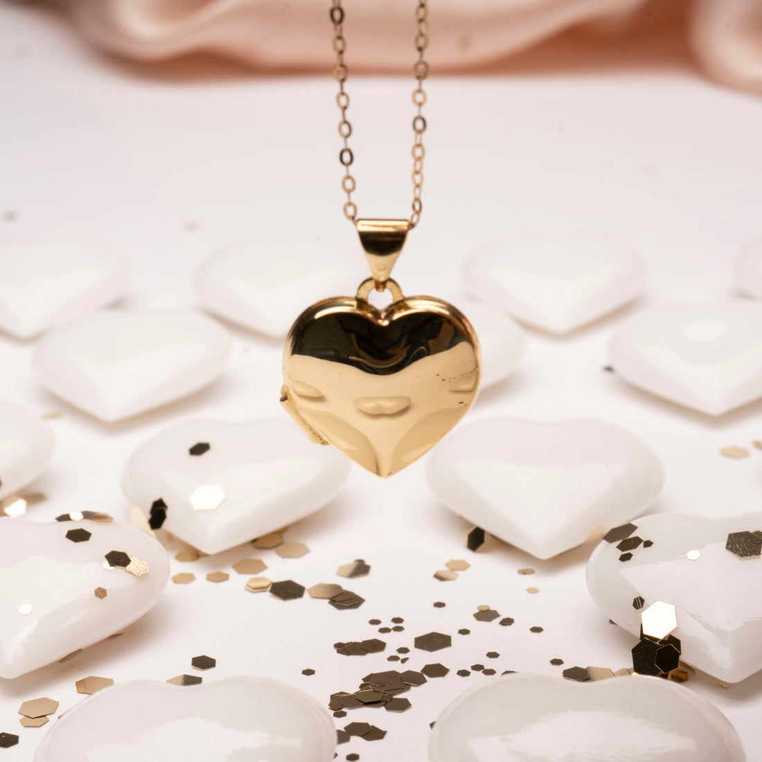 ANAGOO Heart Locket Necklace for Women Picture India | Ubuy