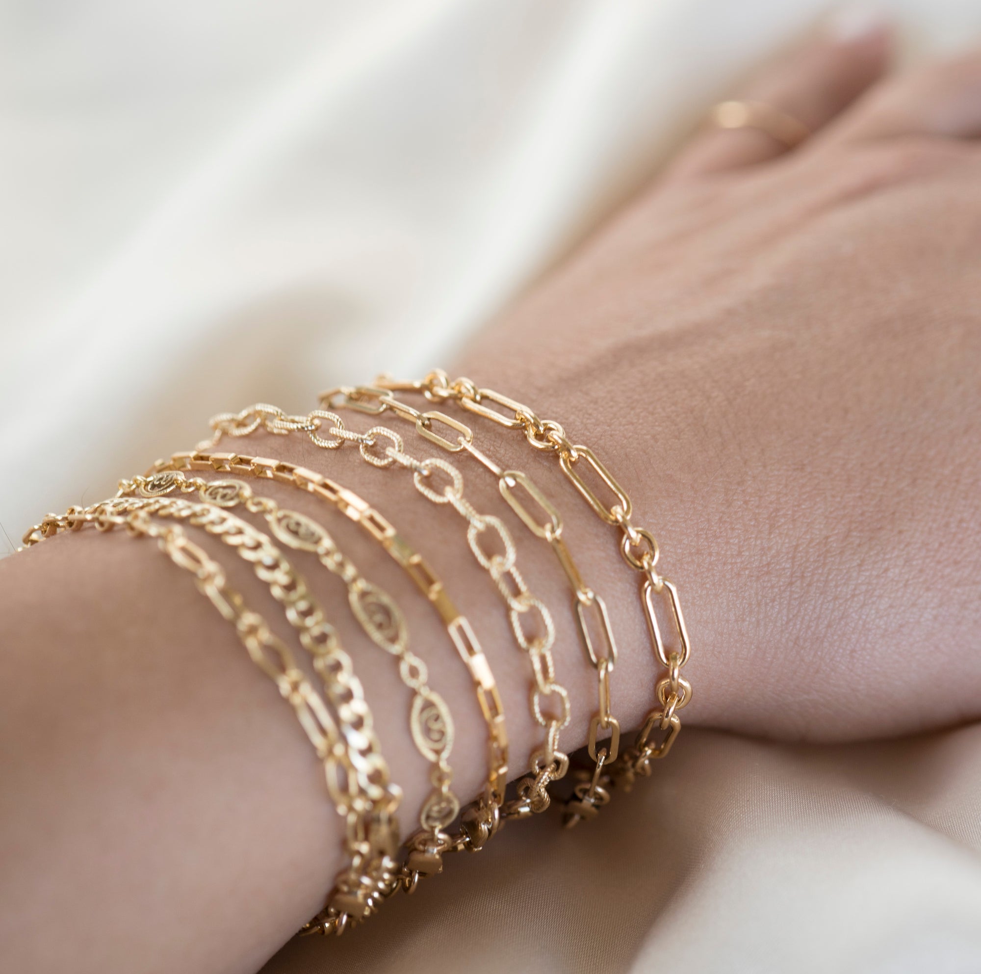 Gold Curb Link Bracelet