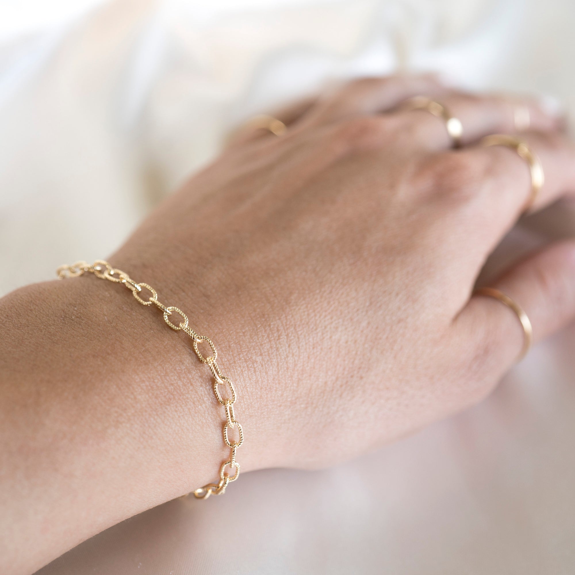 Gold Venus Bracelet, 14k Gold Bracelet, Simple Gold Bracelet, Chain and Link Bracelet, Bracelet, Chain Bracelet, Dainty Bracelet