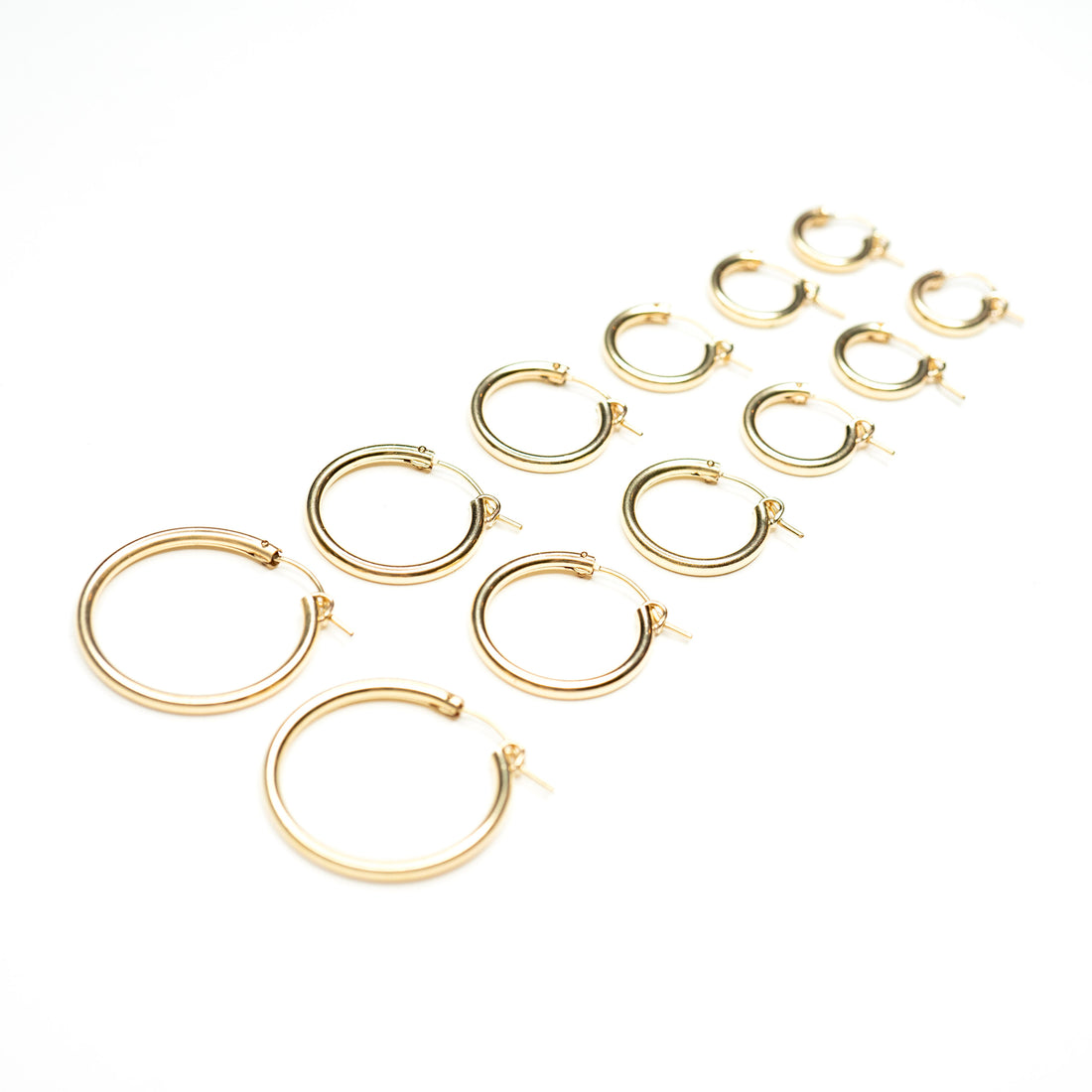 14k Gold filled Clasp Hoops, Gold Hoops, Lightweight Hoops, Clasp Hoops, Gold Filled Hoops, 14k Gold Hoops, Simple earrings, Classic Hoops