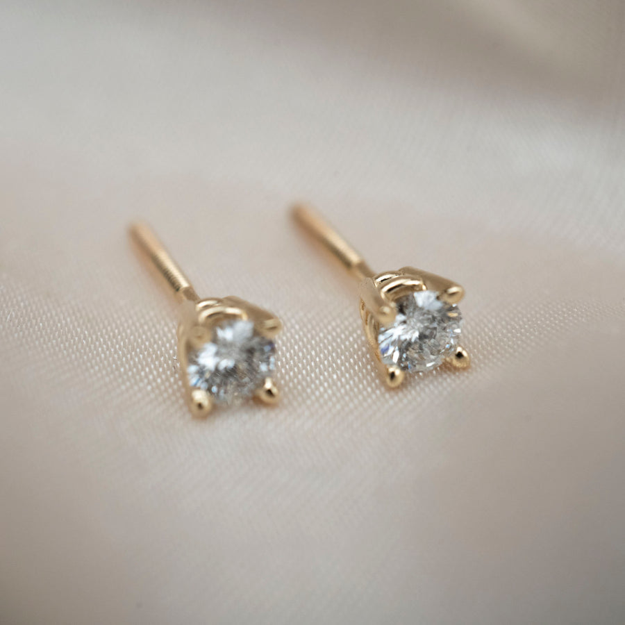 Natural Diamond Single Stud Earring Round 0.38 ct. tw. (H-I, SI1-SI2) 14k  White Gold 3-Prong Martini - DiamondStuds.com